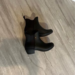 Bogs Rain Boots. US 6/37